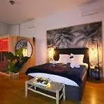 Expat Renting - L\'Espace D\'Un Moment - Love Room